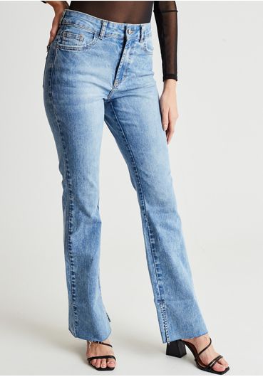 Calça jeans flare cintura média