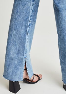 Calça jeans flare cintura média