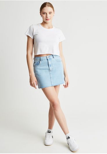 Blusa básica cropped branca