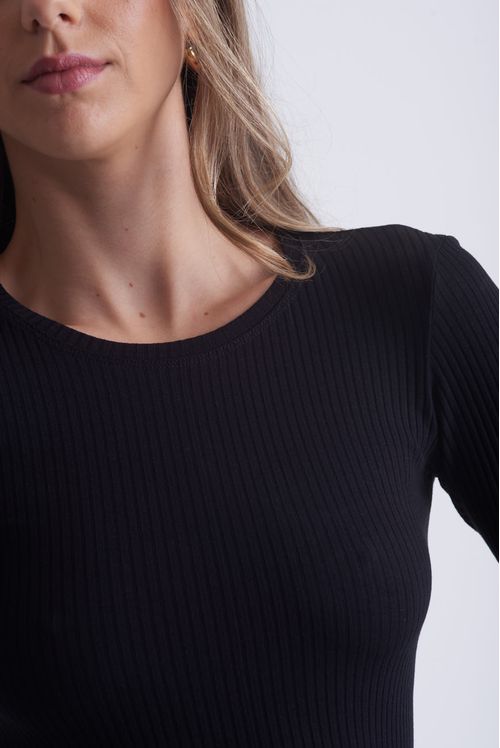 Blusa canelada manga longa