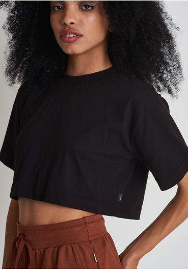 Camiseta cropped básica meia malha preta