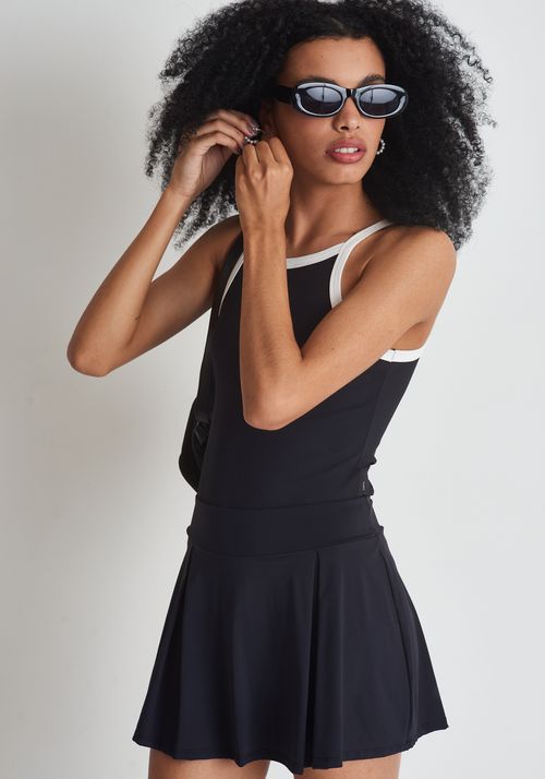 Short saia suplex pregas frontais