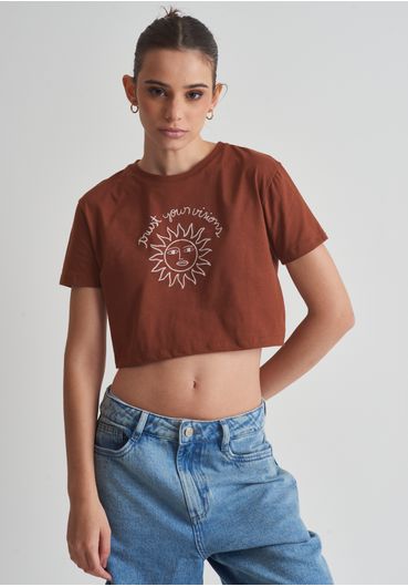 Camiseta cropped em algodão estampa de sol