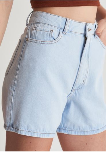 Short jeans delavê