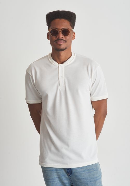 Camiseta malha piquet gola padre