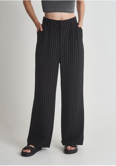 Calça alfaiataria risca de giz
