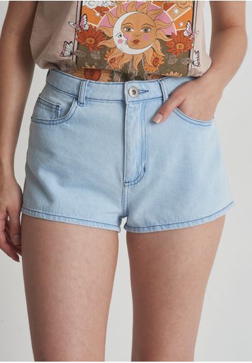 Mini short jeans com lavagem clara