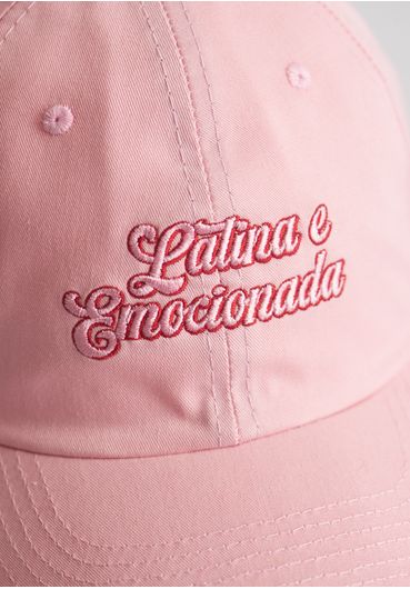 Boné em sarja dad hat latina e emocionada