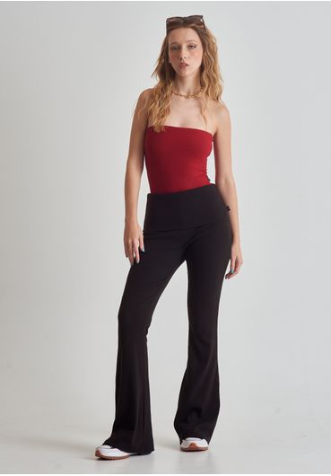 Calça flare