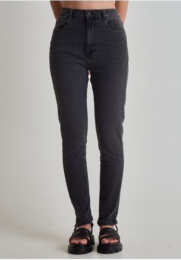 CALÇA BLACK JEANS SKINNY COM BIGODES