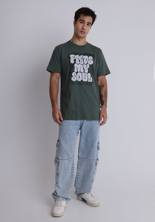 Camiseta em algodão estampa feeds my soul