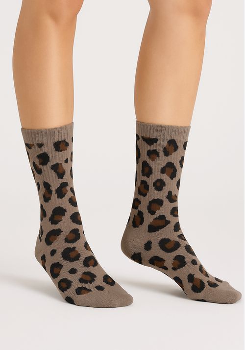 Meia feminina estampada onça