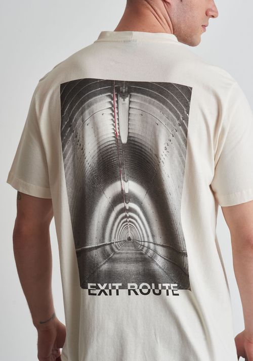 Camiseta em algodão estampa exit