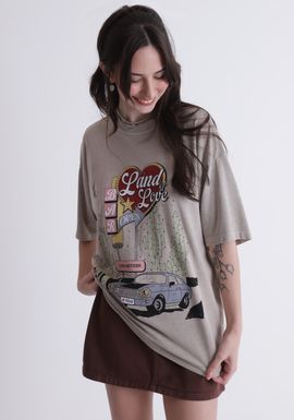 Camiseta em algodão estonada land of love