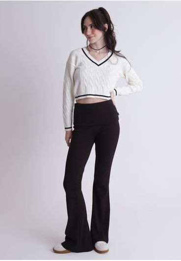 Blusão tricot gola v  detalhe  frontal