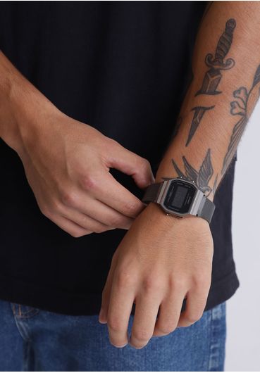 Relógio Casio vintage A168WEMB-1BDF-SC