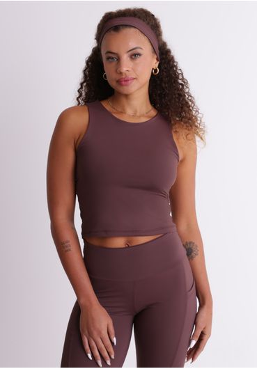 Regata top com faixa de cabelo