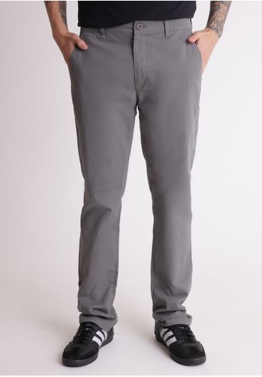 Calça chino em sarja
