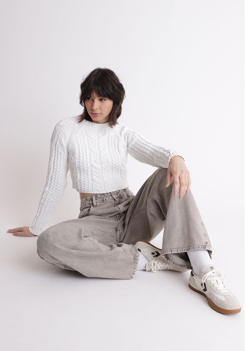 Blusão cropped em tricot