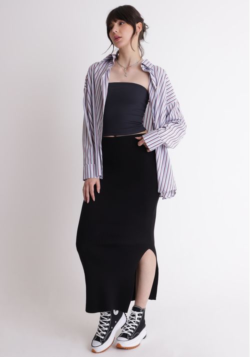 Saia midi em tricot com fenda lateral