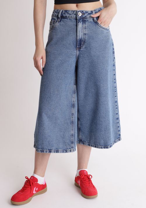 Jorts over cintura média