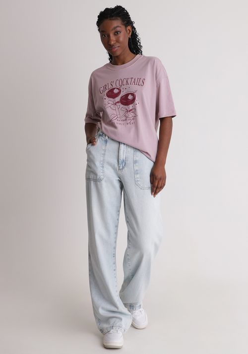 Camiseta oversized estampada girl's cocktails
