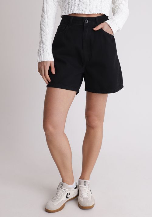 Short jeans cintura alta barra feita