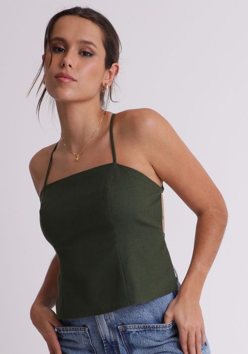 Blusa com amarração e decote nas costas