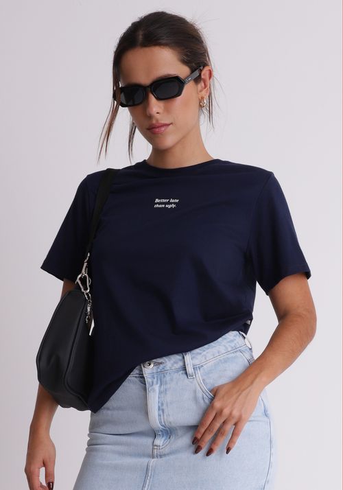 Camiseta estampada better late