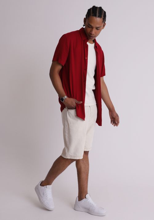 Camisa em viscose vermelha