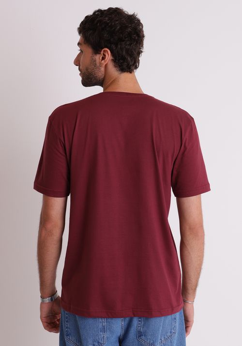 Camiseta básica gola redonda vinho