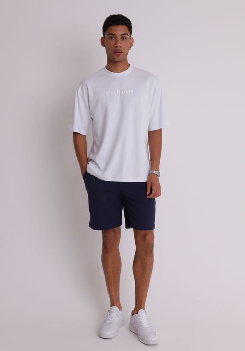 Camiseta em algodão com silk relevo