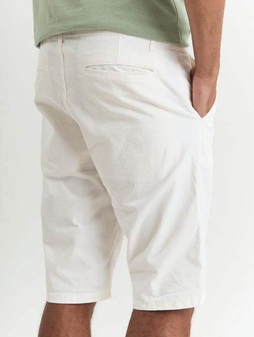 Bermuda sarja masculina bolso faca off white